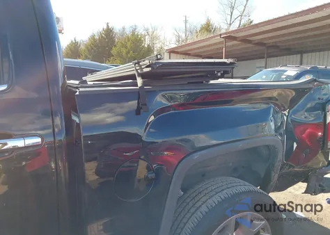 2018 GMC Sierra 1500 Slt z USA, uszkodzony, nr VIN 3GTP1NEC9JG503387